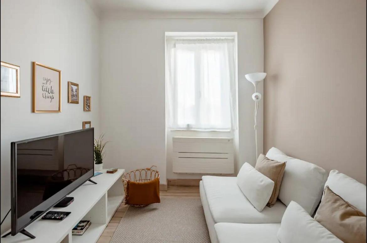 2 Bedroom With Great Transport Links To The Heart Of * Lisboa